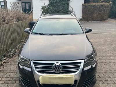 Braun Gebraucht 2005 VW Passat Kombi | 2.500 €