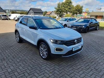 Gebraucht VW T-Roc IQ Drive 116 PS (85 kW) 2019 Whitesilver (metallic) SUV