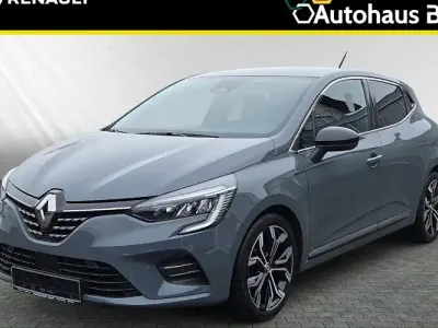 Begagnad Renault Clio V Intens 100 HK (73 kW) 2022 Grå Sedan