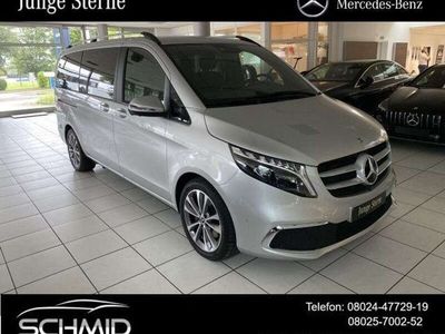 Brillantsilber Gebraucht 2023 Mercedes V300 Van / Kleinbus | 61.616 € (Fairer Preis)