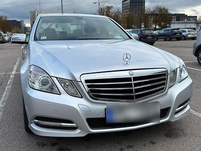Usata Mercedes E200 Avantgarde 136 CV (100 kW) 2012 Argento Berlina