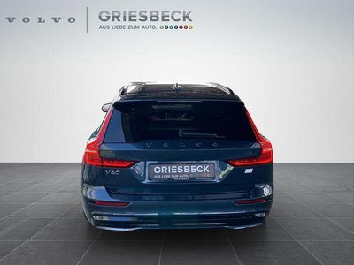 Usata Volvo V60 Plus 455 CV (334 kW) 2022 Blu Station wagon