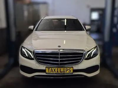Gebraucht Mercedes E200 150 PS (110 kW) 2018 Hellelfenbein  unilack Kombi