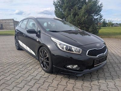 Schwarz Gebraucht 2014 Kia Ceed Kleinwagen | 6.700 € (Fairer Preis)