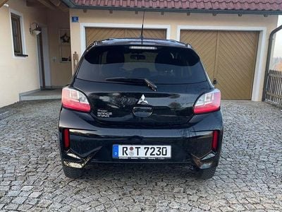 Schwarz Gebraucht 2022 Mitsubishi Space Star Select+ Limousine | 11.300 € (Fairer Preis)