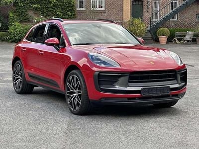Gebraucht Porsche Macan 265 PS (194 kW) 2022 Karminrot SUV