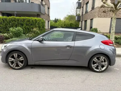 Gebraucht Hyundai Veloster 140 PS (102 kW) 2013 Silber Kleinwagen