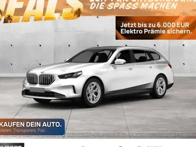 Ny BMW i5 250 kW (340 HK) 2025 Hvid Stationcar