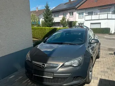 Gebraucht Opel Astra GTC 170 PS (125 kW) 2014 Grau Limousine