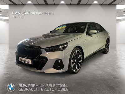 Grau Gebraucht 2025 BMW 550e Comfort Edition Limousine | 75.090 € (Fairer Preis)