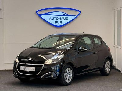 Gebraucht Peugeot 208 Active 82 PS (60 kW) 2017 Schwarz Kleinwagen