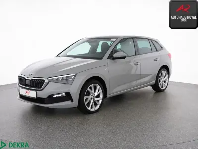 Gebraucht Skoda Scala 150 PS (110 kW) 2023 Steelgrau Kleinwagen