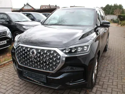 Gebraucht SsangYong Rexton Sapphire 203 PS (149 kW) 2023 Schwarz SUV