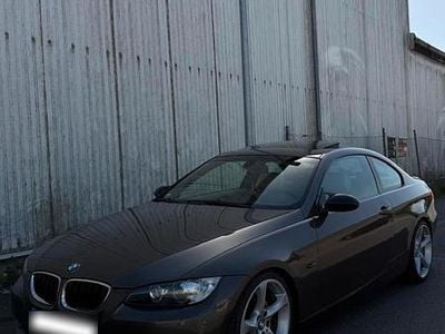 Gebraucht BMW 325 218 PS (160 kW) 2009 Coupé