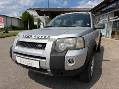 Käytetty Land Rover Freelander 111 HP (81 kW) 2004 Hopea Katumaasturi