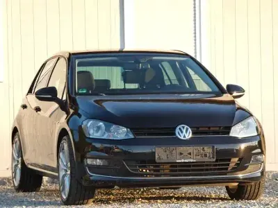 Gebraucht VW Golf VII LOUNGE 110 PS (80 kW) 2016 Schwarz Limousine