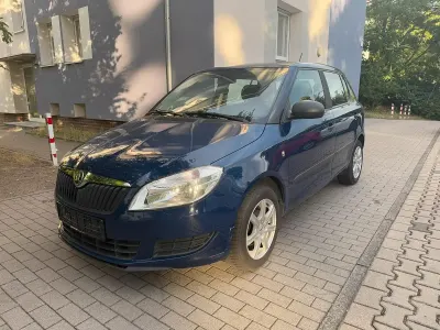Gebraucht Skoda Fabia 65 PS (47 kW) 2014 Blau Kleinwagen