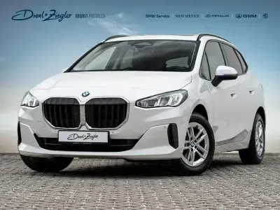 Gebraucht BMW 220 Active Tourer Performance 170 PS (125 kW) 2025 Mineralweissmetallic Van / Kleinbus