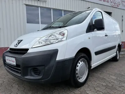 Gebraucht Peugeot Expert 120 PS (88 kW) 2011 Weiß Van