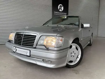 Gebraucht Mercedes 300 Sportline 220 PS (161 kW) 1993 Brilliant silver (744u) Cabrio