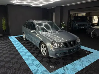 Gebraucht Mercedes C200 163 PS (119 kW) 2007 Grau Kombi