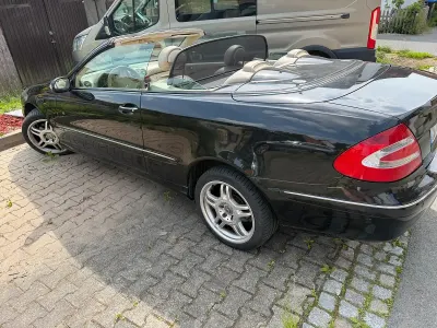 Używany Mercedes CLK200 163 KM (119 kW) 2005 Czarny Kabriolet