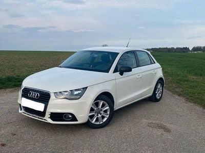 Second-hand Audi A1 Sportback Attraction 90 CP (66 kW) 2012 Alb Hatchback