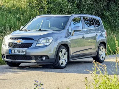 Gebraucht Chevrolet Orlando 163 PS (119 kW) 2014 Grau Van / Kleinbus