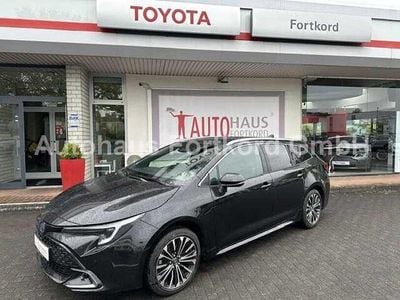 Schwarz Gebraucht 2024 Toyota Corolla Style Limousine | 31.980 € (Etwas zu teuer)