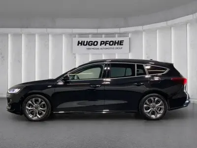 Gebraucht Ford Focus ST-Line X 116 PS (85 kW) 2023 Agate black Kombi