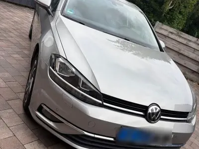 Gebraucht VW Golf VII Sound 86 PS (63 kW) 2018 Silber Limousine