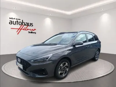 Neu Hyundai i30 Style 97 PS (71 kW) 2025 Grau Kombi