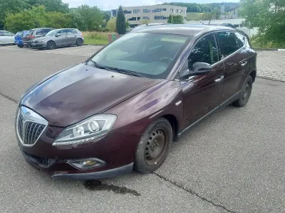 Gebraucht Lancia Delta 120 PS (88 kW) 2009 Violet Kleinwagen