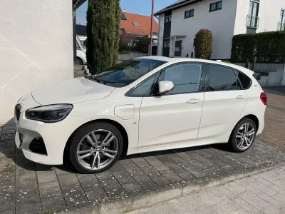 Używany BMW 225 Active Tourer Performance 224 KM (164 kW) 2019 Biały Minivan