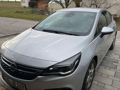 Gebraucht Opel Astra Dynamic 150 PS (110 kW) 2017 Silber Limousine