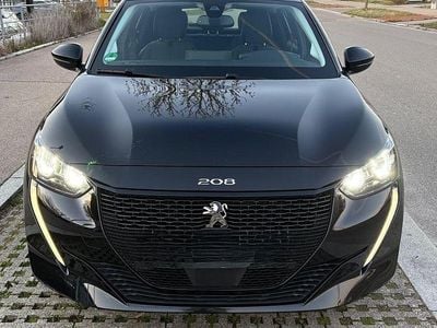 Gebraucht Peugeot e-208 Allure 100 kW (136 PS) 2021 Schwarz Kleinwagen