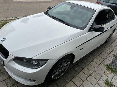 Begagnad BMW 335 Cabriolet Exclusive 306 HK (225 kW) 2013 Vit Cab