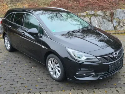 Gebraucht Opel Astra 131 PS (96 kW) 2020 Schwarz Limousine