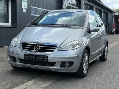 Gebraucht Mercedes A200 140 PS (102 kW) 2011 Silber Kleinwagen