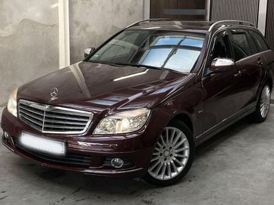 Rot Gebraucht 2008 Mercedes C200 Elegance Kombi | 8.099 € (Etwas zu teuer)
