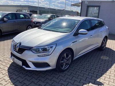 Grau Gebraucht 2018 Renault Mégane IV Play Limousine | 12.100 € (Fairer Preis)