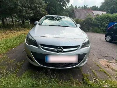 Gebraucht Opel Astra 120 PS (88 kW) 2014 Silber Kombi