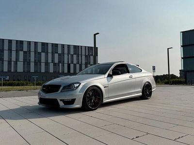 Mercedes C63 AMG