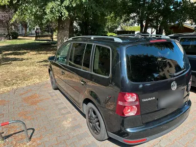 Gebraucht VW Touran 140 PS (102 kW) 2008 Schwarz Van / Kleinbus