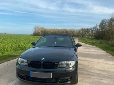 Gebraucht BMW 118 Cabriolet 145 PS (106 kW) 2008 Schwarz Cabrio