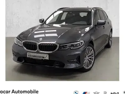Gebraucht BMW 320 Sport Line 190 PS (139 kW) 2022 Grau Kombi