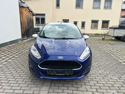 Gebraucht Ford Fiesta Celebration 101 PS (74 kW) 2016 Blau Kleinwagen