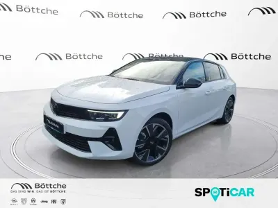 Gebraucht Opel Astra 114 kW (156 PS) 2026 Lack weiss banquise/typ aussen Limousine