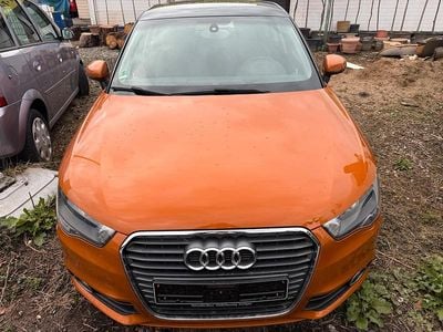 Gebraucht Audi A1 63 PS (46 kW) 2013 Orange Kleinwagen