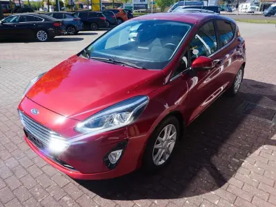Usata Ford Fiesta Titanium 95 CV (69 kW) 2021 Rosso Utilitaria